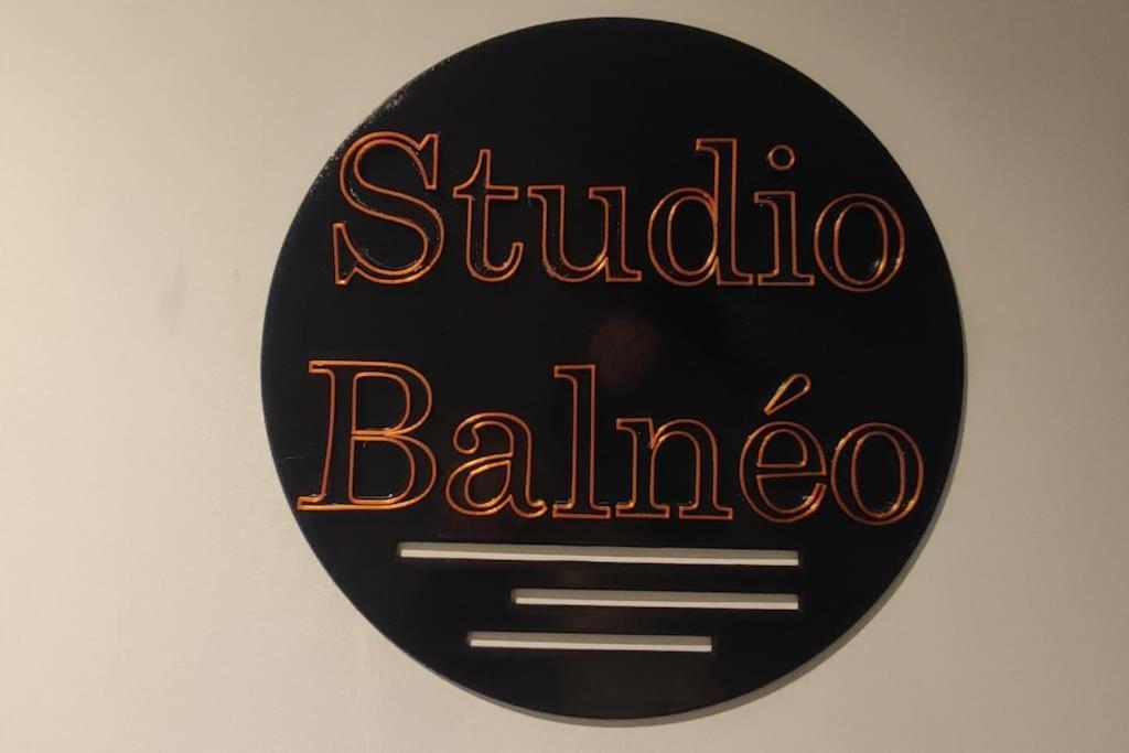 Studio Paisible Et Balneo Vezin-le-Coquet Luaran gambar